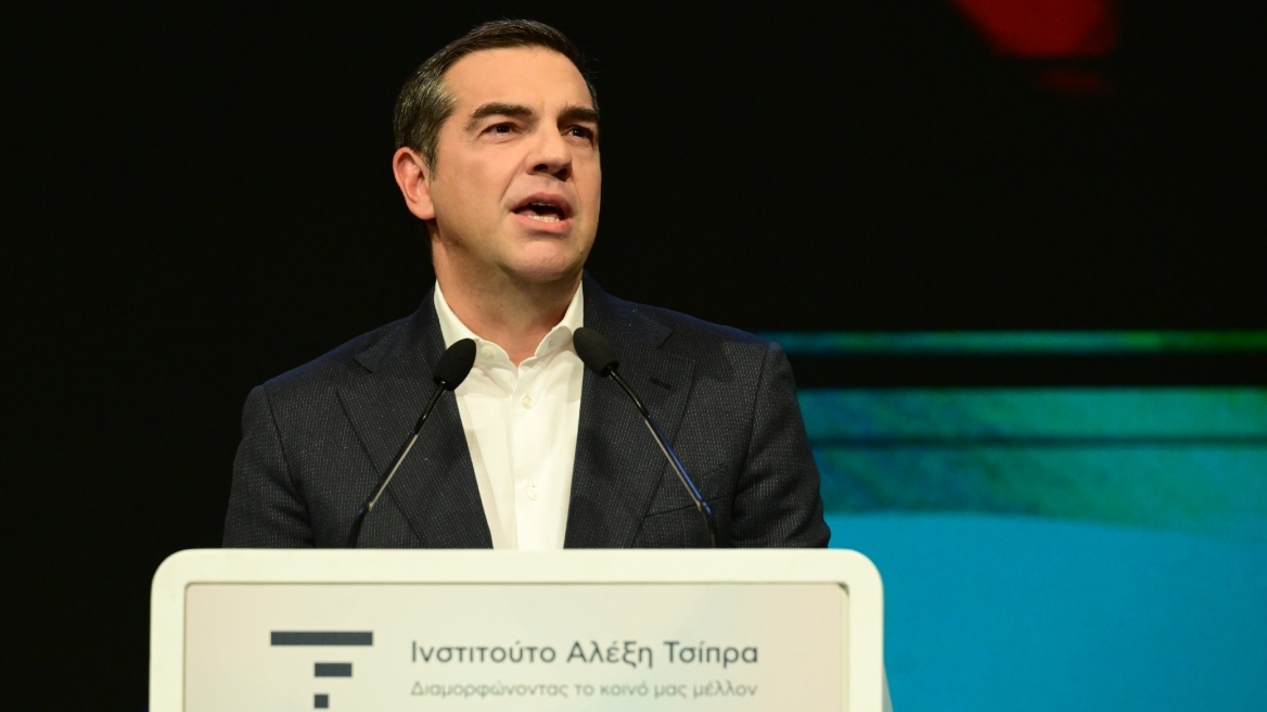 Τσίπρας: Άφησε ανοιχτό παράθυρο για ένα νέο «πολιτικό υποκείμενο αλλαγής»