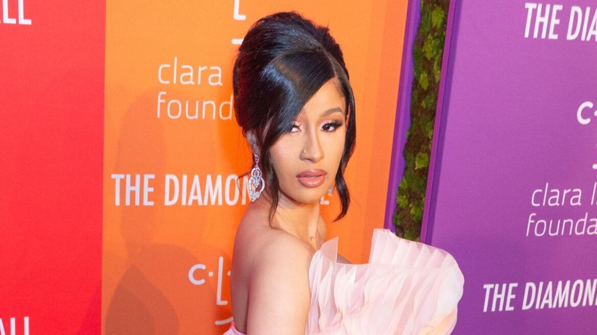 Cardi B: Αποκάλυψε ότι βρέθηκε στο νοσοκομείο μετά από μια «επείγουσα ιατρική ανάγκη» 