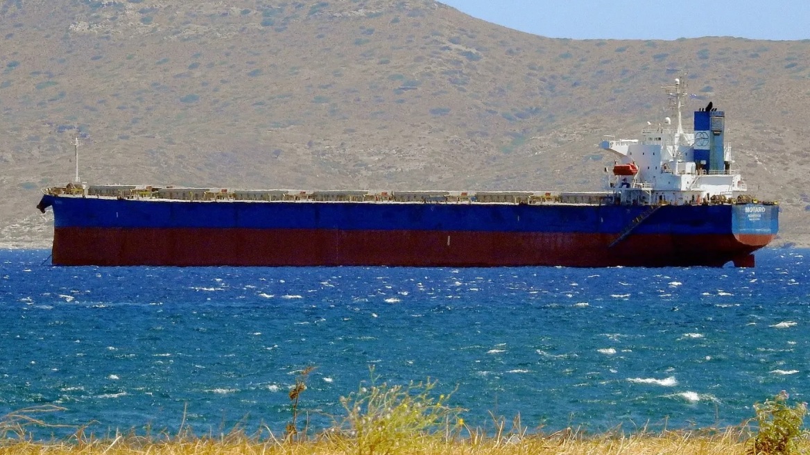 Χουθι έπληξαν το ελληνικών συμφερόντων φορτηγό πλοίο Motaro στην Ερυθρά Θάλασσα