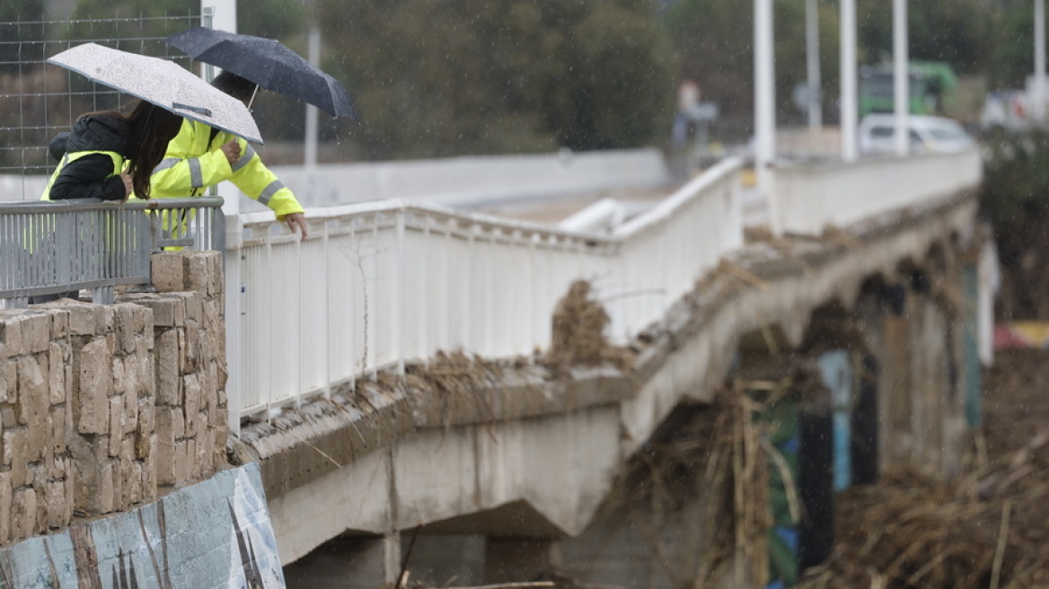 Βαλένθια: Σε κόκκινο συναγερμό για νέες βροχοπτώσεις οι παράκτιες περιοχές 2 εβδομάδες μετά τις φονικές πλημμύρες