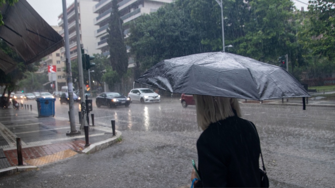 Καιρός: Ξεκινά νέος κύκλος κακοκαιρίας - Βροχές μέχρι το μεσημέρι στην Αττική