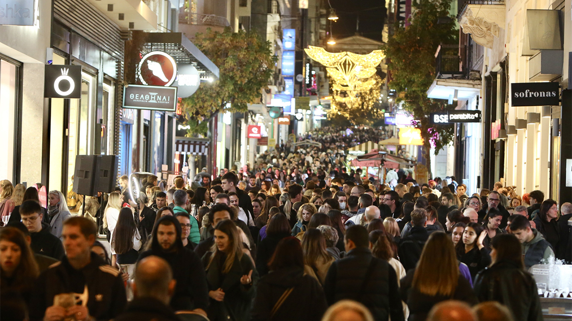 Εμπορικά καταστήματα: Πλήθος κόσμου στην Ερμού - Βίντεο