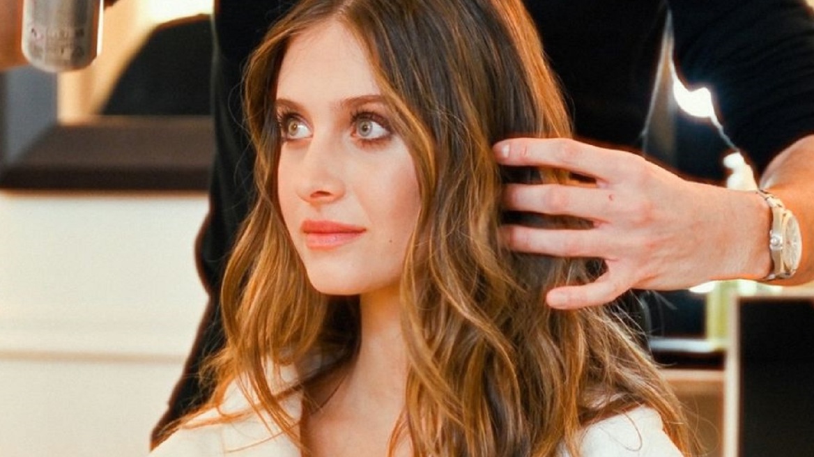 Σοφία Λόρεν: Δείτε τη 18χρονη εγγονή της σε χορό για την παρουσίαση των νεαρών γυναικών στον κόσμο (εικόνες)