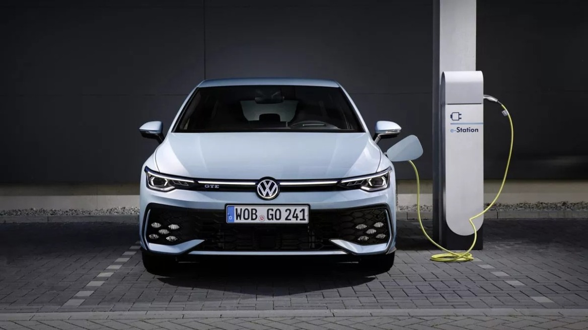 Το επόμενο VW Golf θα είναι και ηλεκτρικό