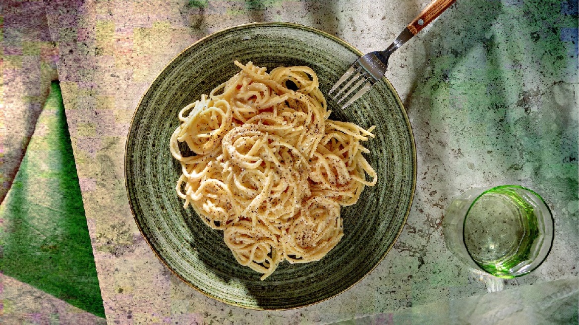 Cacio e pepe με Σκοτύρι Ίου