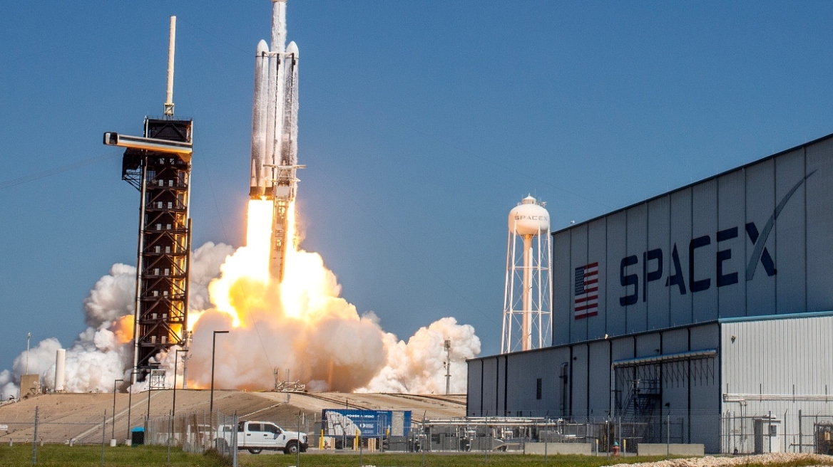 SpaceX: Σε 350 δισ. δολάρια αποτιμάται η διαστημική εταιρεία του Έλον Μασκ