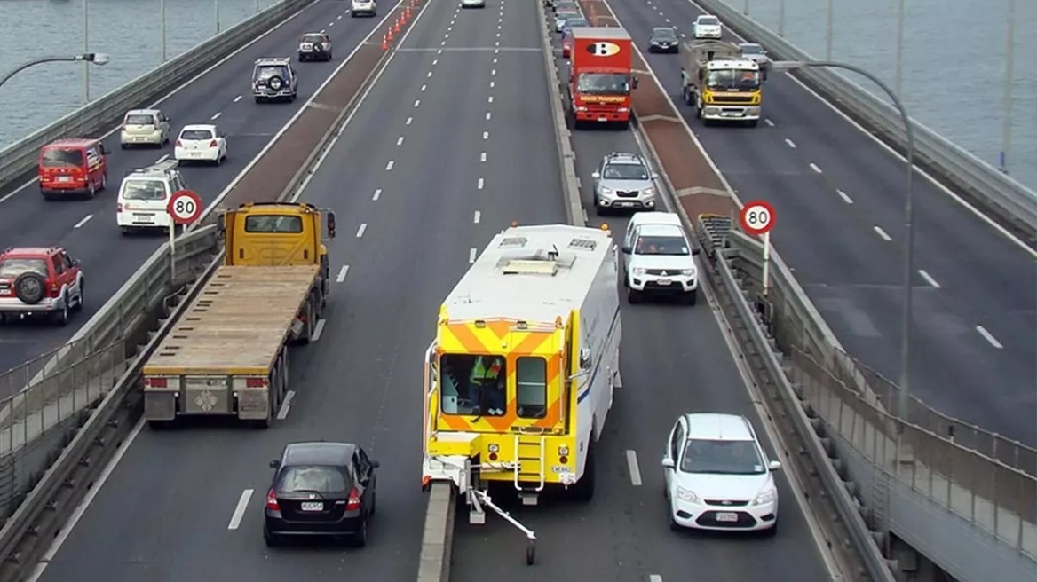 Ιδού ο τρόπος να τελειώσει το μποτιλιάρισμα στην Αθήνα (+video)