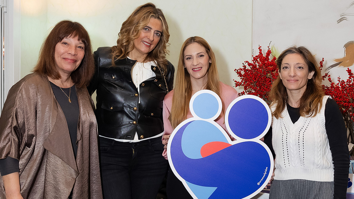 ΕΛΠΙΔΑ – Σύλλογος Φίλων Παιδιών με καρκίνο: Εκατοντάδες επισκέπτες τίμησαν το χριστουγεννιάτικο Bazaar του σωματείου