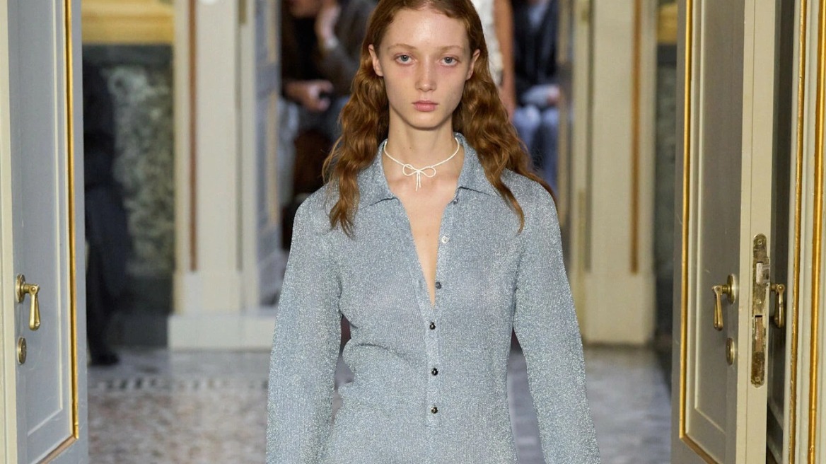 Μetallics: 12 κομμάτια που θα φορέσετε και μετά τις γιορτές