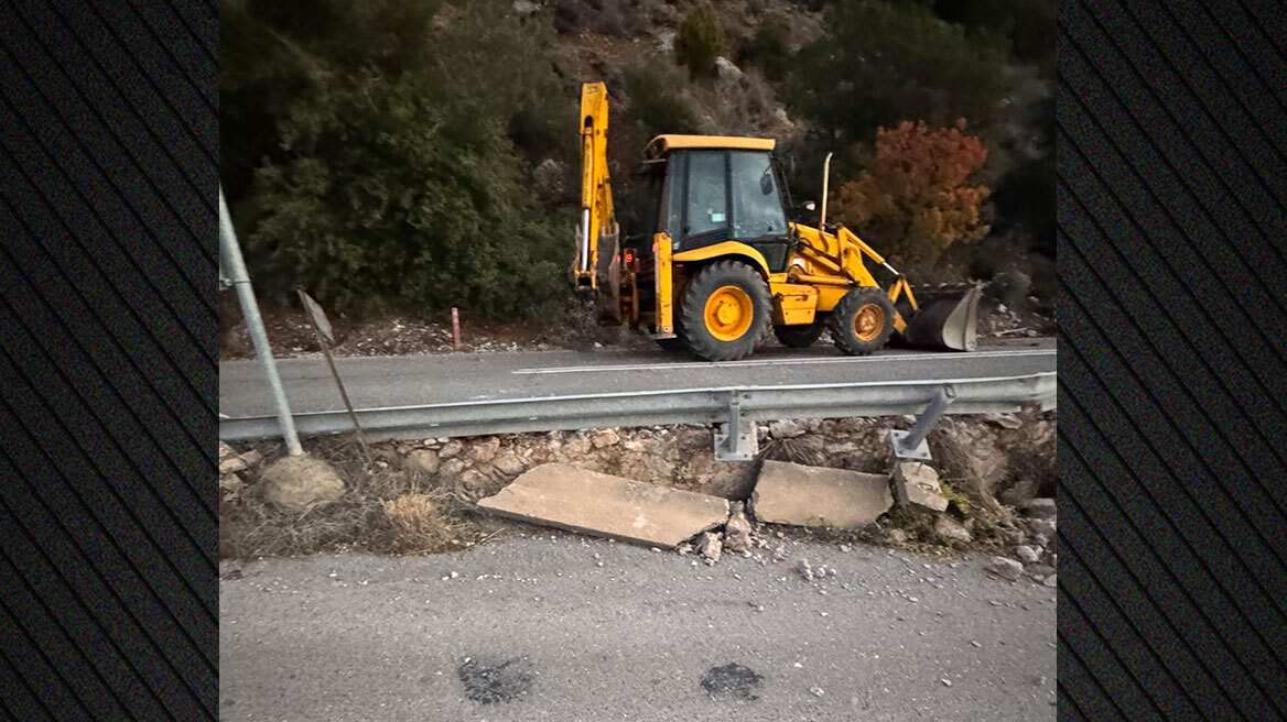 Κλειστός επ' αόριστον ο δρόμος Αράχωβας - Δελφών έπειτα από κατολίσθηση - Δείτε βίντεο, φωτογραφίες