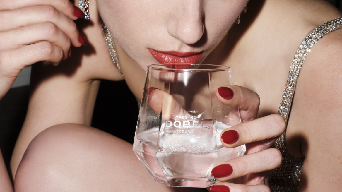 Δοκιμάζοντας την ultra-premium τεκίλα που βρίσκεται στην κορυφή της απόλαυσης