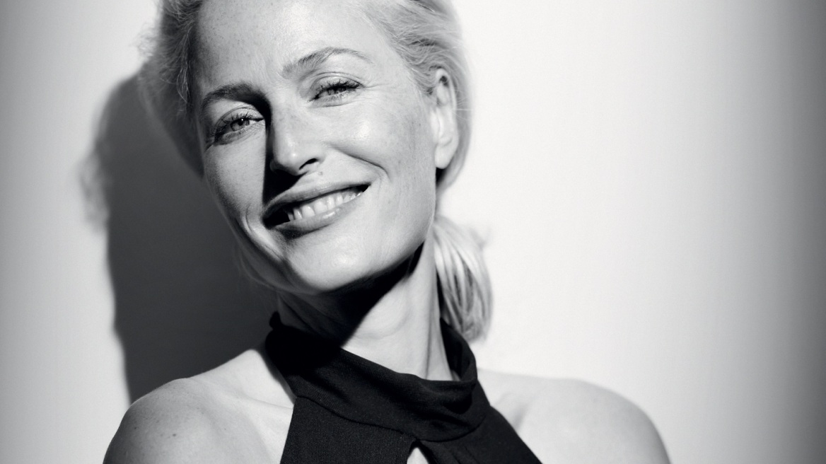 Η Τζίλιαν Άντερσον στο Marie Claire για το βιβλίο που επιμελήθηκε, με φαντασιώσεις γυναικών από όλο τον κόσμο