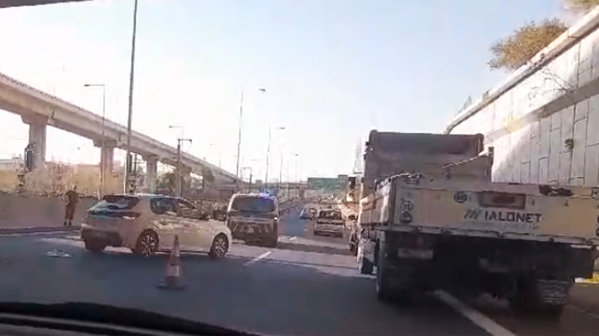 Τροχαίο στην Αττική Οδό - Νεκρός οδηγός μηχανής