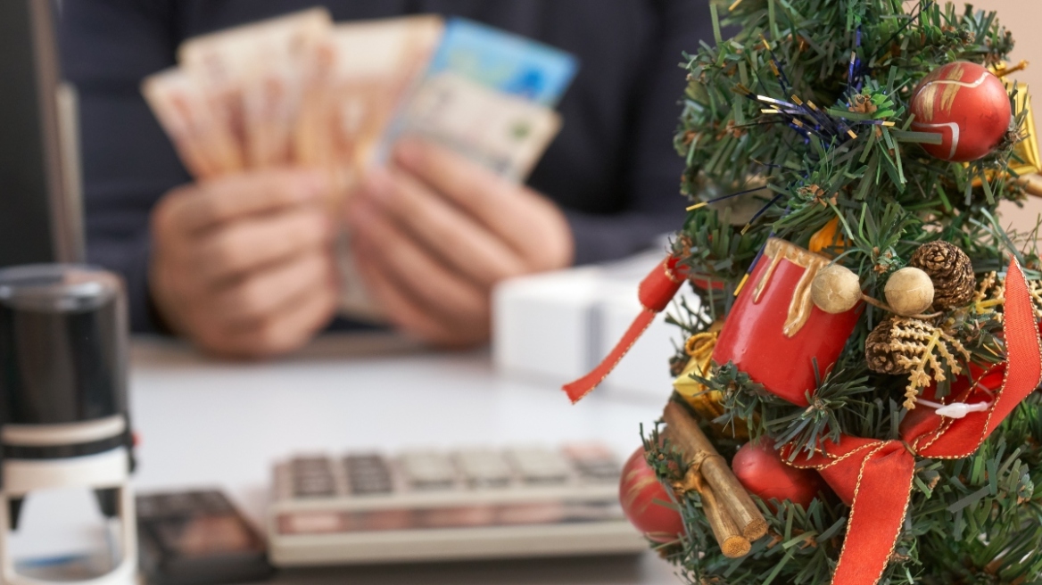 ΓΣΕΕ: Εργοδότες καταβάλλουν το Δώρο Χριστουγέννων αλλά όχι τον μισθό