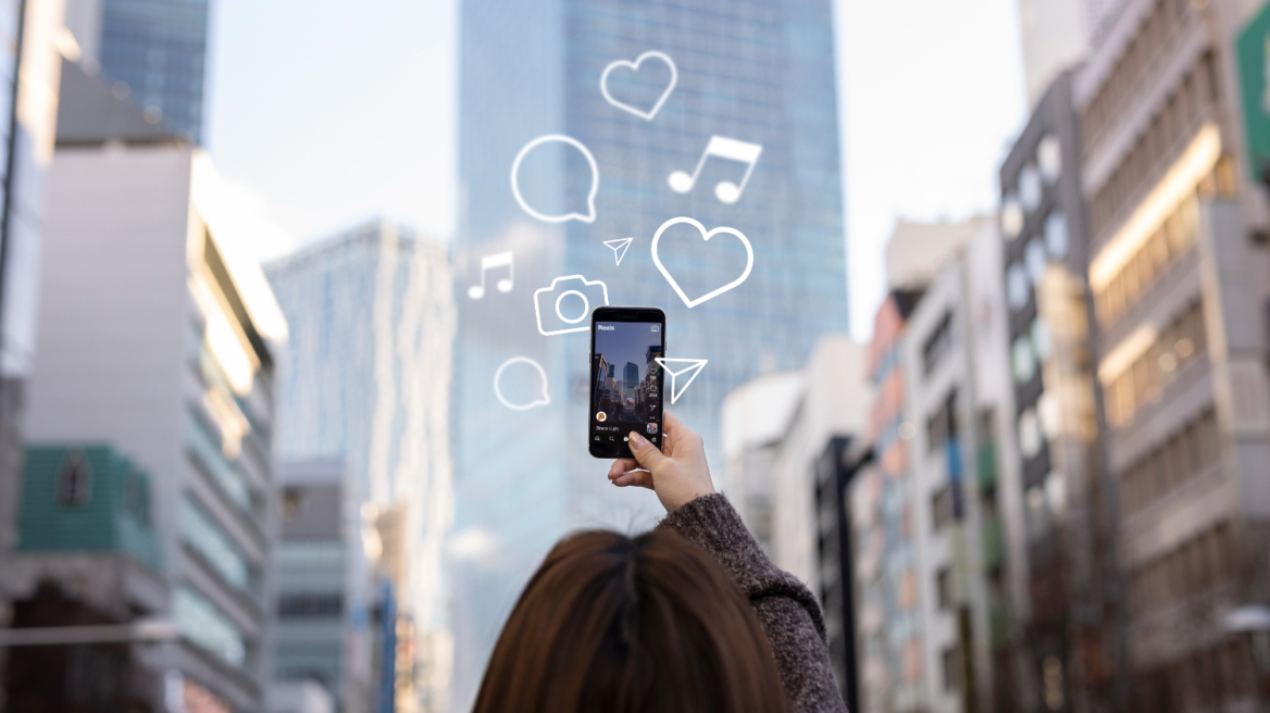 Δύο συνήθειες στα social media που καταστρέφουν αργά τη ζωή μας