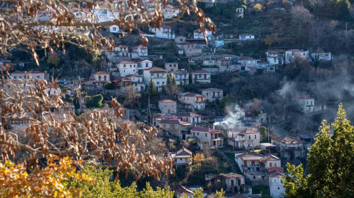 Γιορτινό οδοιπορικό στον Πάρνωνα: Ένα Ταξίδι από τη Βαμβακού στον Άγιο Πέτρο