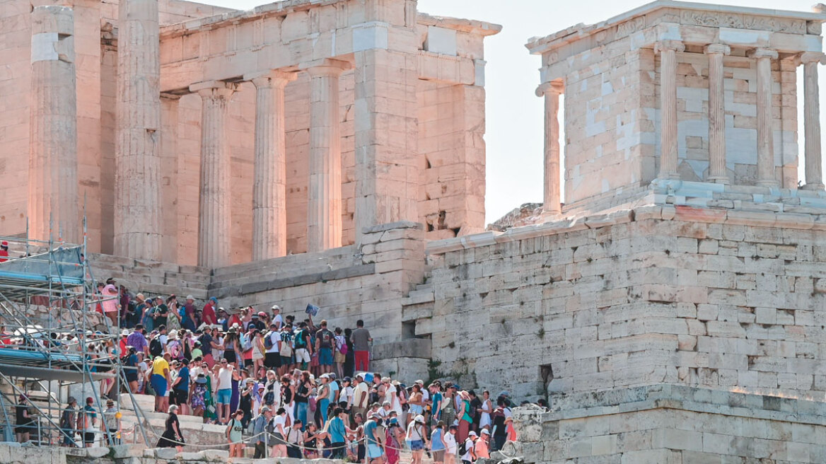 Ακόμη και στην off season περίοδο, οι τουρίστες προτιμούν Ελλάδα - Τι δείχνουν τα στοιχεία για το δίμηνο Οκτωβρίου - Νοεμβρίου