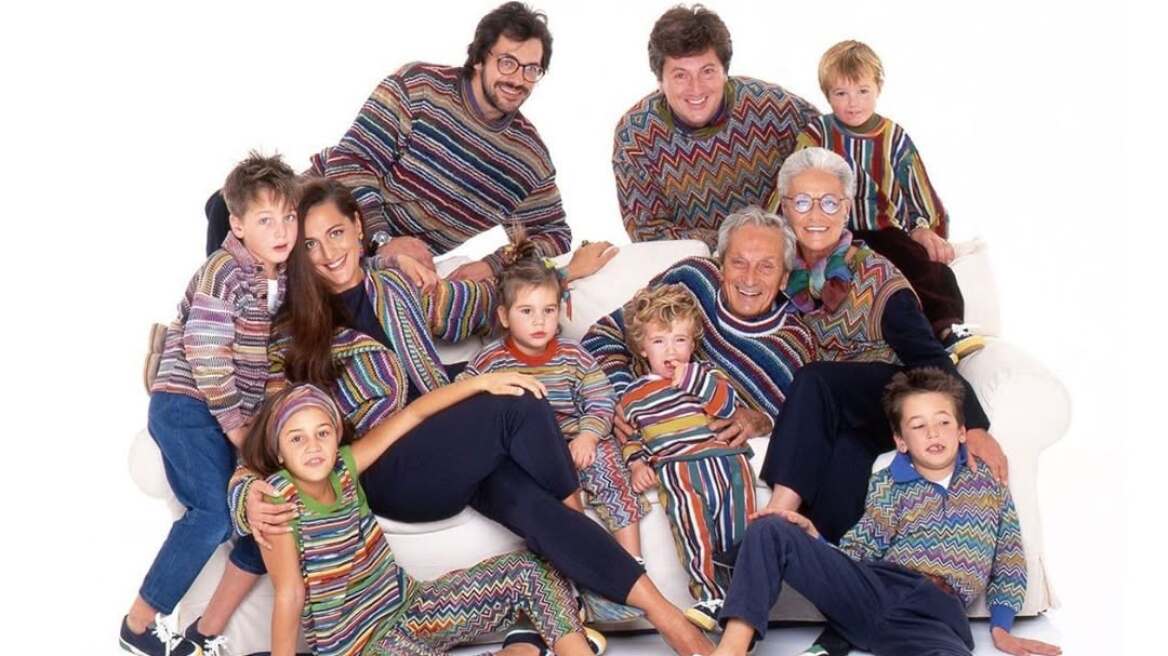 Άντζελα Μισόνι: Η κόρη των ιδρυτών του μεγάλου οίκου μόδας αποχαιρετά τον διάσημο Ιταλό φωτογράφο Ολιβιέρο Τοσκάνι (εικόνα)