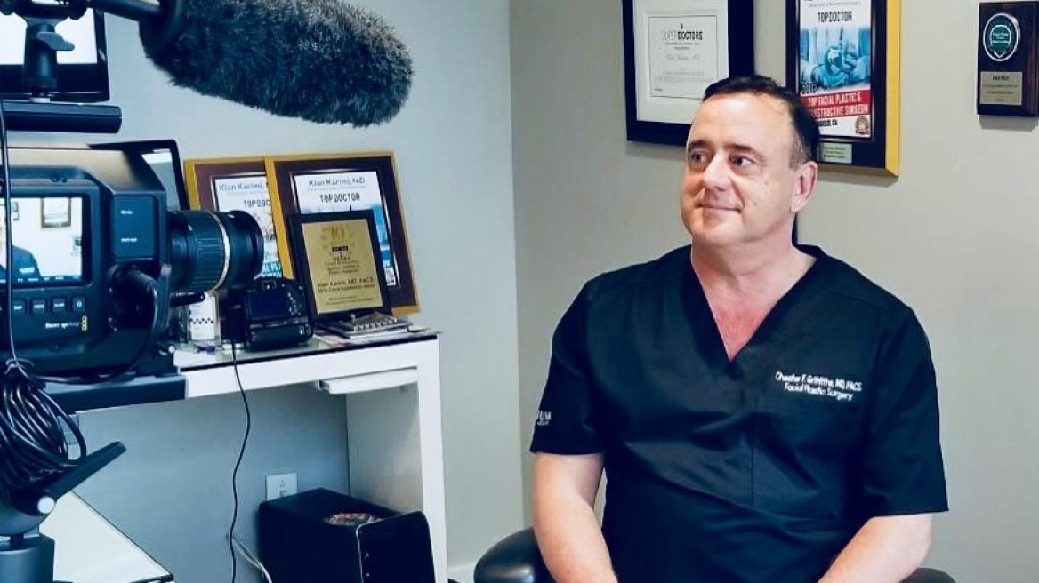 Γιατρός κατευθείαν μετά το χειρουργείο έσπευσε στο Λος Άντζελες, όπου πάλευε πέντε μέρες με τις φλόγες