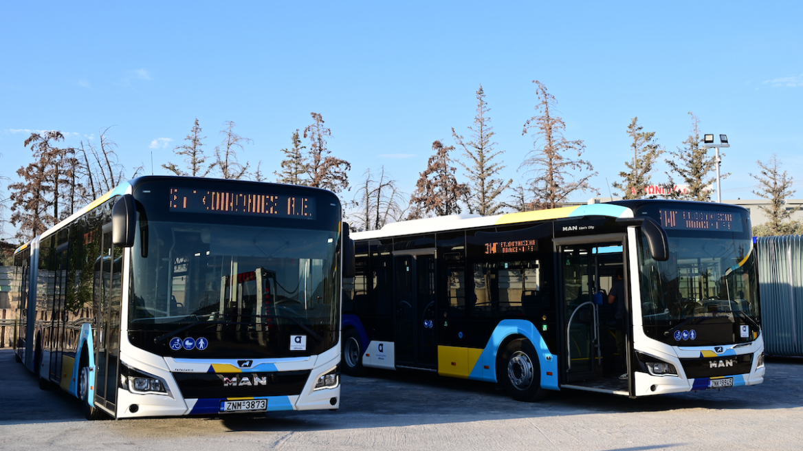 Video: Έφαγε live «πόρτα» σε λεωφορείο ο Υφυπουργός Μεταφορών