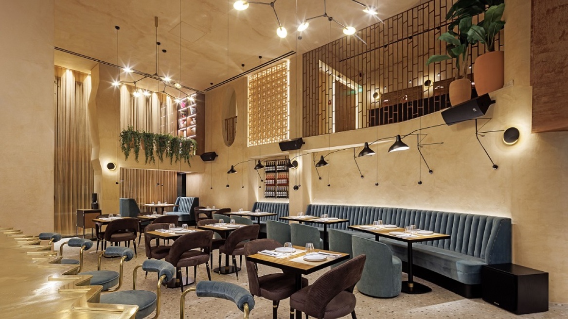 Yaboo: Κάτω στον Πειραιά, πεντανόστιμη ελληνική κουζίνα με την υπογραφή της Γεωργιάννας Χιλιαδάκη