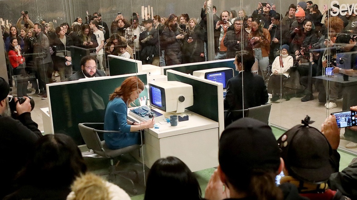 «Severance»: Η μεγάλη του έκπληξη για τους επισκέπτες του Κεντρικού Σταθμού της Νέας Υόρκης (βίντεο)