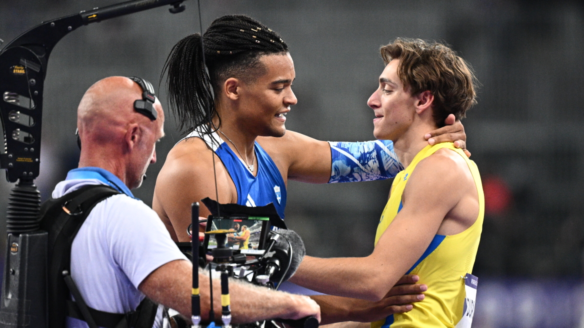 Η selfie πρόκρισης του Καραλή με τον Ντουμπλάντις - «Θα σε δω τη Δευτέρα» έγραψε ο Μανόλο 