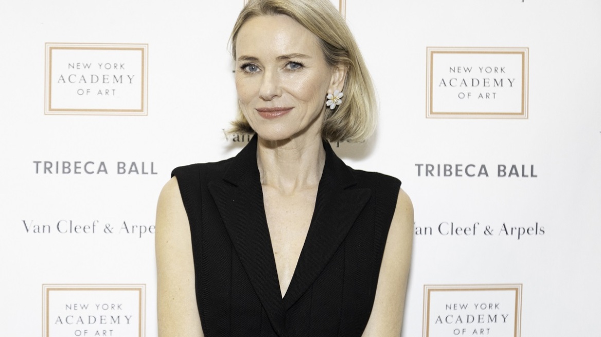 Ναόμι Γουότς: «Θα έτρωγα και τα νύχια του σκύλου μου αν κάποιος μού έλεγε ότι θα με βοηθούσε να μείνω έγκυος»