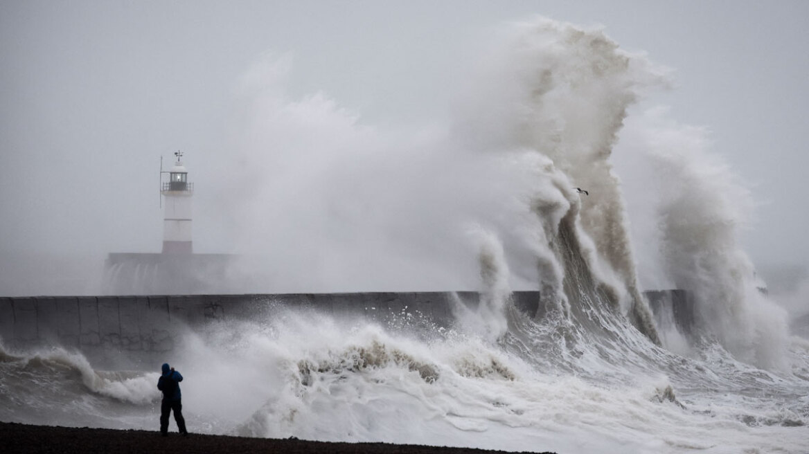Οι ακραίες θερμοκρασίες και οι έντονες βροχοπτώσεις έχουν γίνει κανόνας στη Βρετανία, σύμφωνα με μελέτη