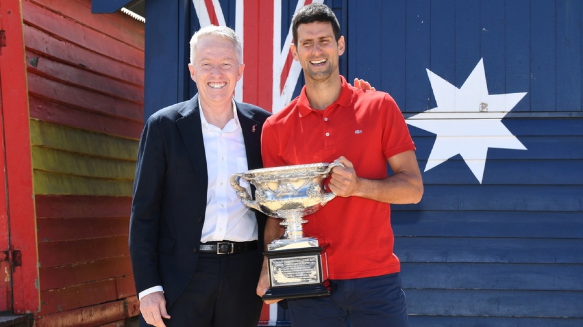 Ο διευθυντής του Australian Open θέλει να ανεγείρει άγαλμα του Τζόκοβιτς και διχάζει τους Αυστραλούς