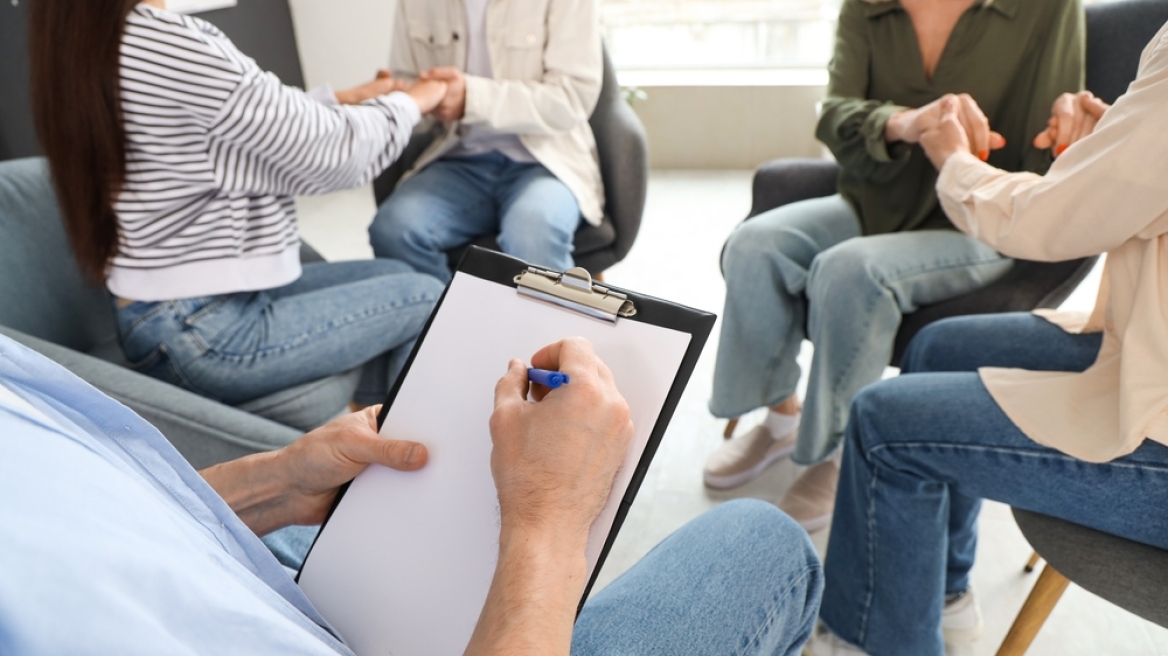 Ποιες ποινές ορίζει η νέα νομοθεσία για την αντιποίηση του επαγγέλματος του ψυχολόγου