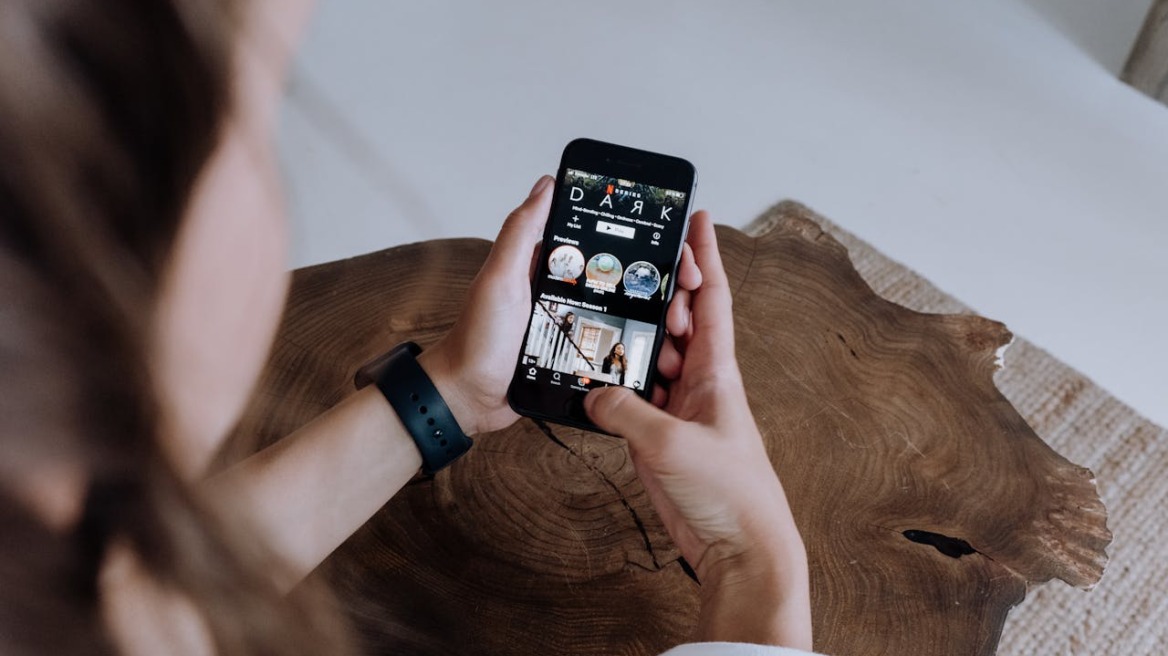 Πώς η σύγκριση «σκοτώνει» την ικανότητά μας να να δείχνουμε συμπόνια