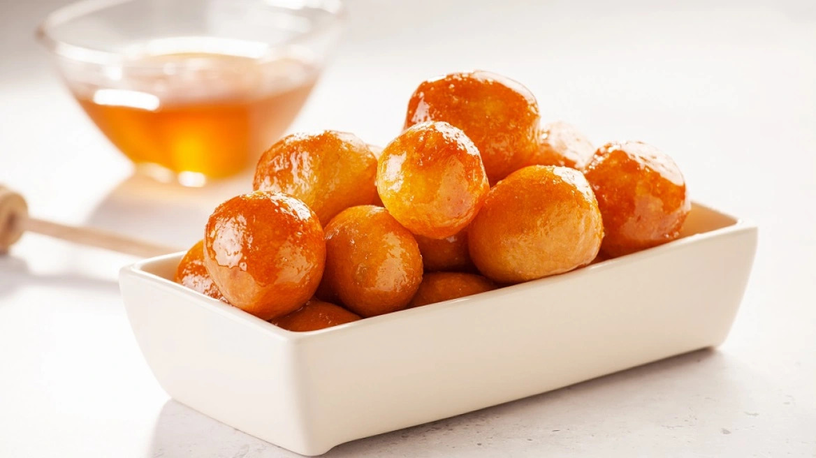 Τηγανίτες, λουκουμάδες ή pancakes; Μία λαχταριστή συνταγή για το καθένα