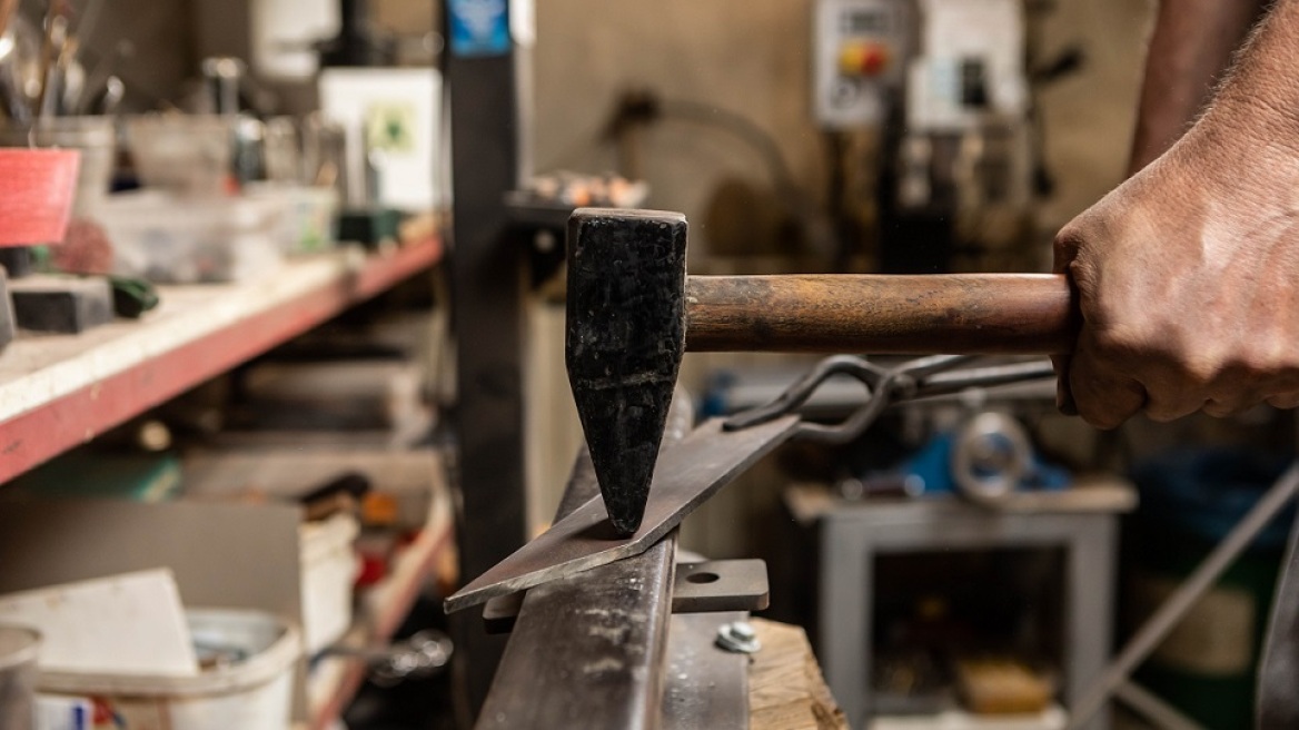 Για «σπιτικά» μαχαίρια καλέστε τον Ιωσήφ