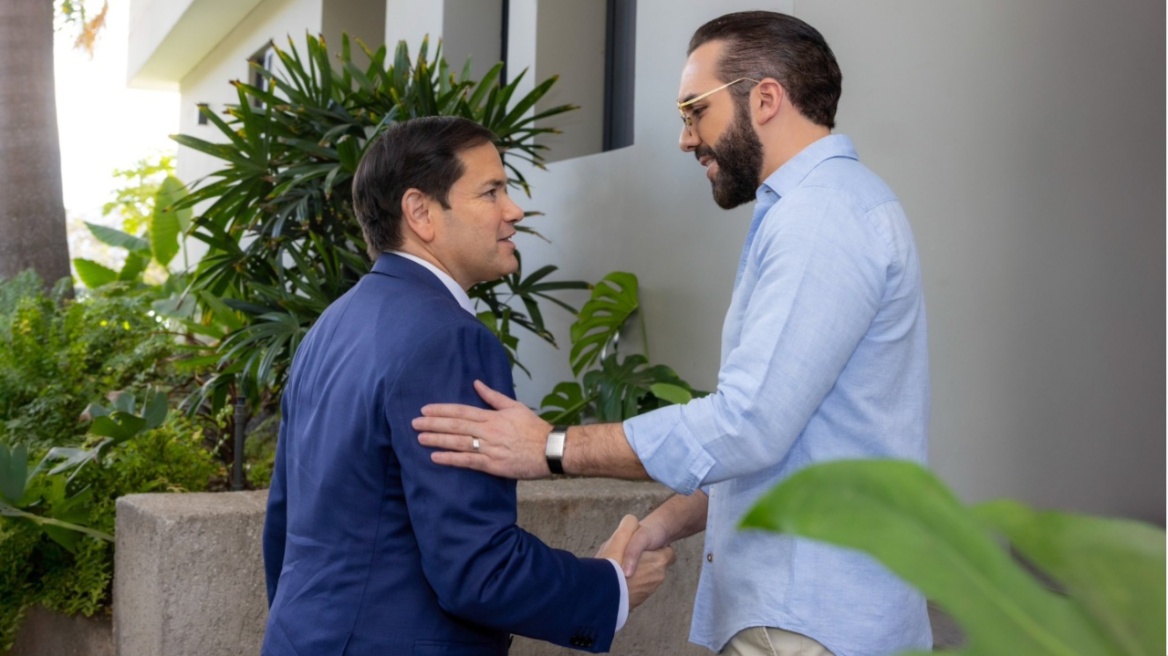 Το Ελ Σαλβαδόρ πρότεινε στις ΗΠΑ να υποδεχθεί έγκλειστους σε αμερικανικές φυλακές, λέει ο Ρούμπιο