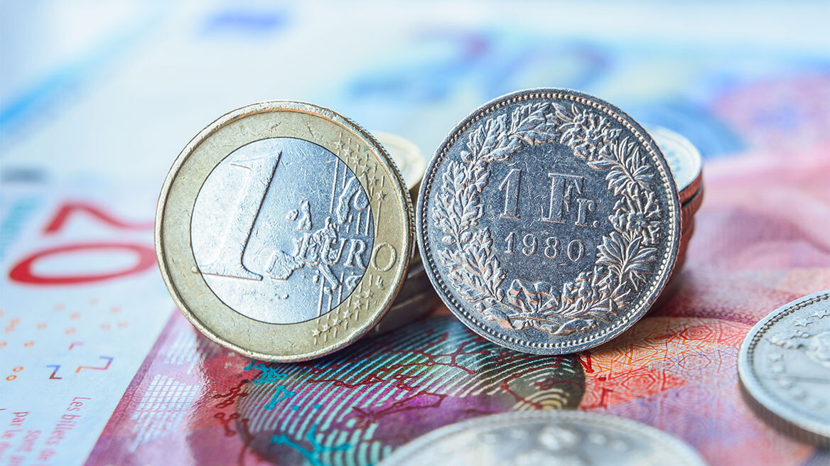 Τι εξετάζει η κυβέρνηση για τους χιλιάδες δανειολήπτες σε ελβετικό φράγκο