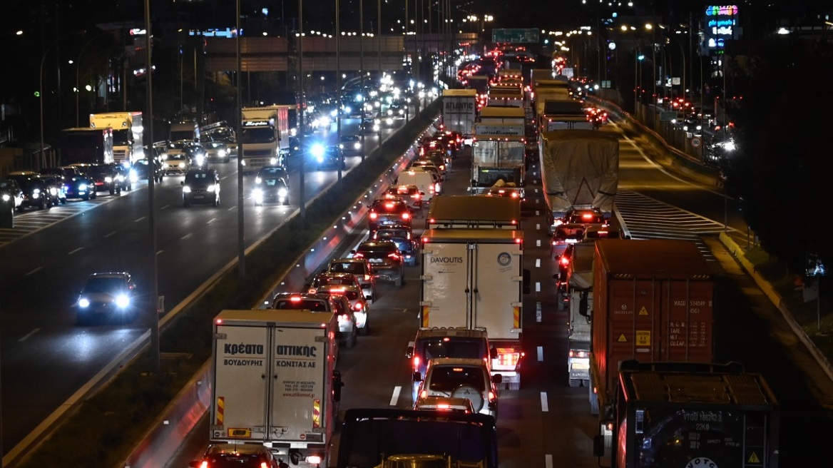 Αποκαταστάθηκε η κυκλοφορία στον Κηφισό στο ρεύμα προς Λαμία