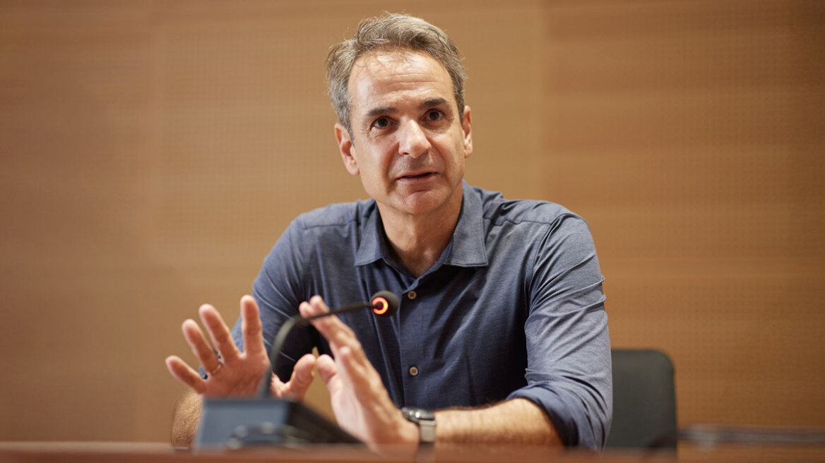 Σεισμοί στη Σαντορίνη: Ευρεία σύσκεψη με Μητσοτάκη στην Πολιτική Προστασία - Τα σενάρια στο τραπέζι