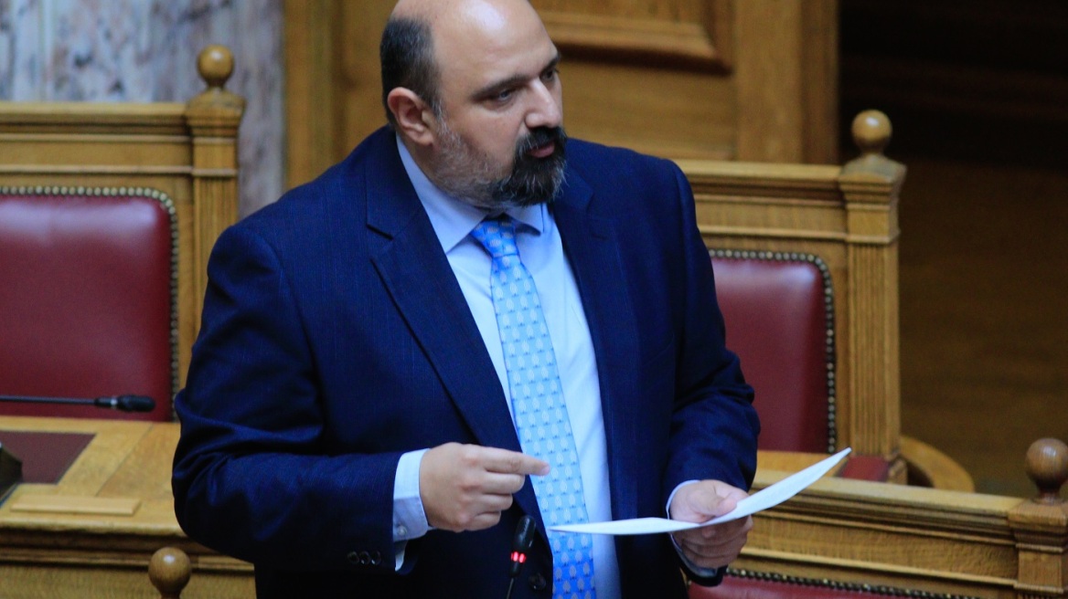 Παραιτήθηκε ο Τριαντόπουλος από υφυπουργός Πολιτικής Προστασίας
