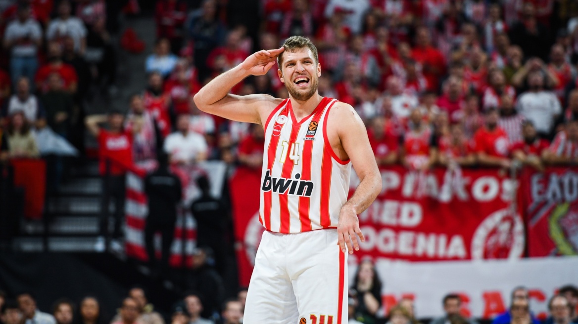 Euroleague: Ο Ολυμπιακός πέρασε και από το Παρίσι και κρατάει την κορυφή στα χέρια του, στις 16 νίκες έφτασε η Μονακό - Βίντεο