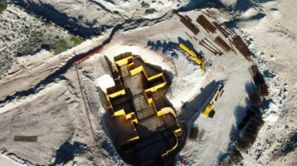 Ερώτηση Αρναούτογλου στο Ευρωκοινοβούλιο για την άδεια του ξενοδοχείου - εκτρώματος στο Σαρακήνικο της Μήλου