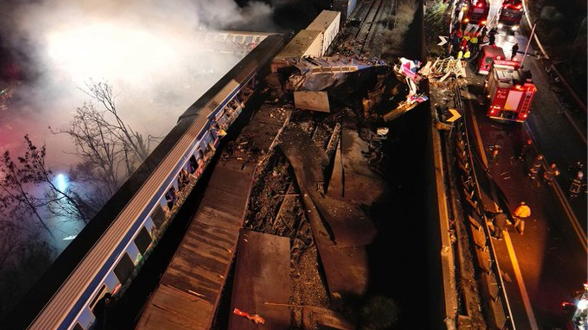 ΝΔ κατά Ανδρουλάκη για τα βίντεο των Τεμπών - Του καταλογίζει αλλαγή στάσης και εργαλειοποίηση της τραγωδίας