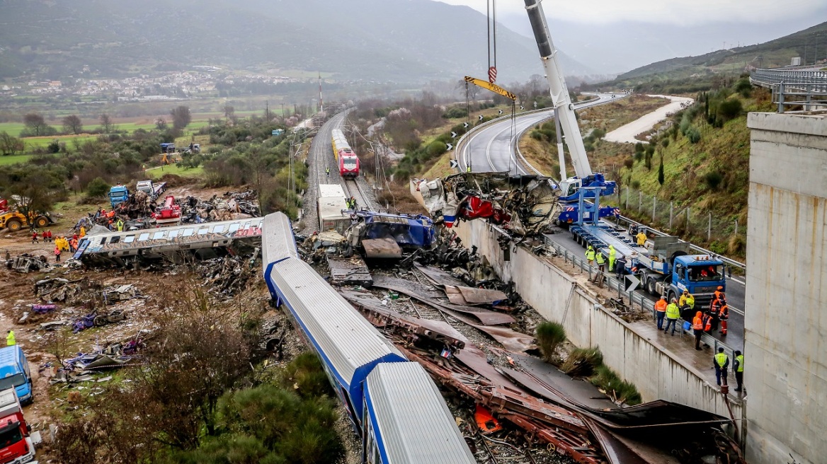 Παραδόθηκαν στον ανακριτή τα νέα βίντεο με την εμπορική αμαξοστοιχία στα Τέμπη - Τι δείχνουν