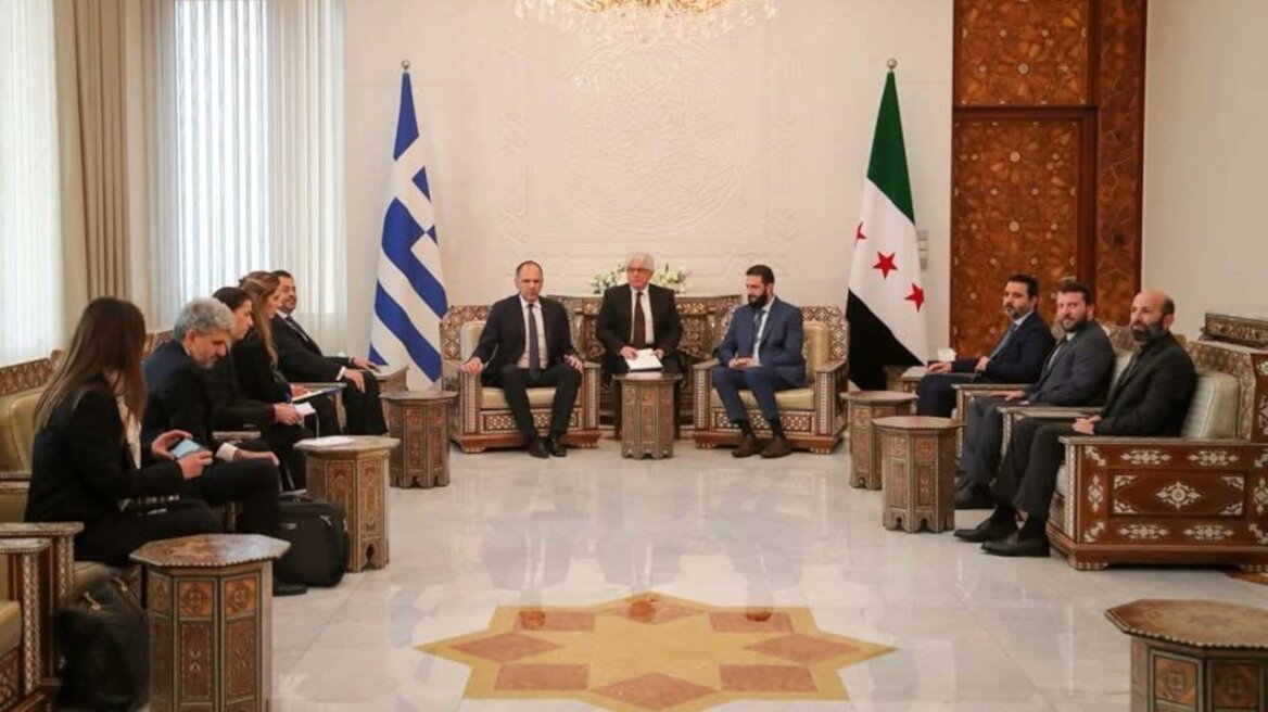 Διπλωματικές πηγές: Η Ελλάδα επιθυμεί να διαδραματίσει ενεργό ρόλο στη νέα κατάσταση που διαμορφώνεται στη Συρία 