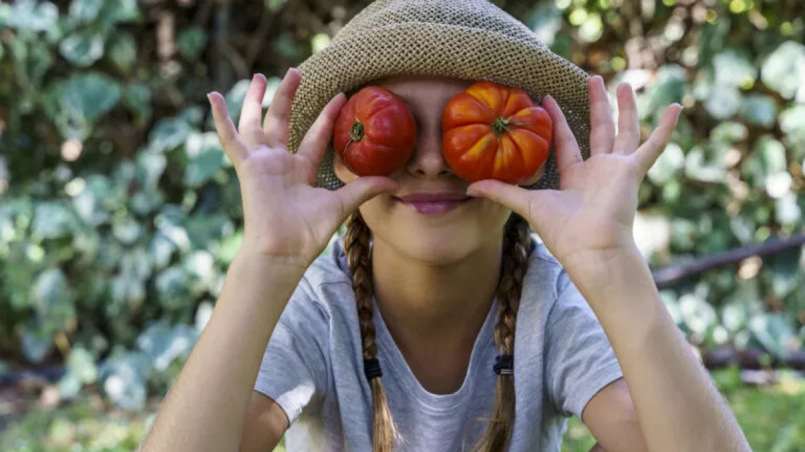 Το κατακόκκινο αντιοξειδωτικό που καταπολεμά την κατάθλιψη και βελτιώνει τη διάθεση