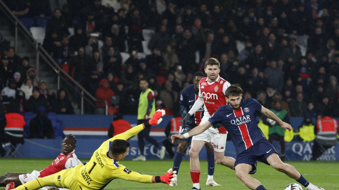 Γαλλία: Στα δικαστήρια η ποδοσφαιρική λίγκα και συνδρομητική πλατφόρμα DAZN