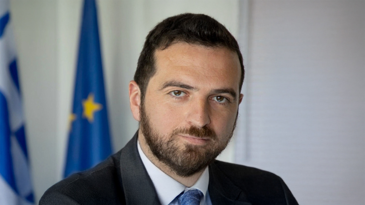 Υπουργείο Μετανάστευσης: Η καταγγελία για χρηματισμό πίσω από την καρατόμηση του υποδιοικητή Ασύλου