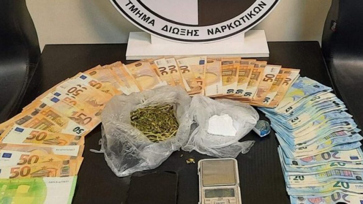 Κρήτη: Είχε στο σπίτι του χασίς, κοκαΐνη και πάνω από 3.500 ευρώ