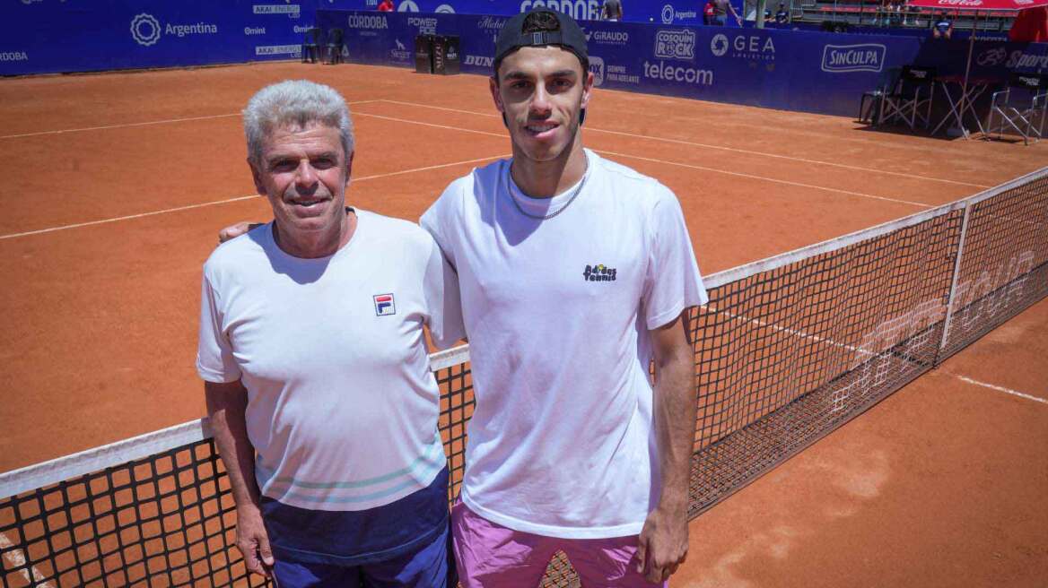 Ο Τσερούντολο ζήλεψε τον Τσιτσιπά και ζήτησε από τον πατέρα του να το... βουλώσει - Δείτε βίντεο