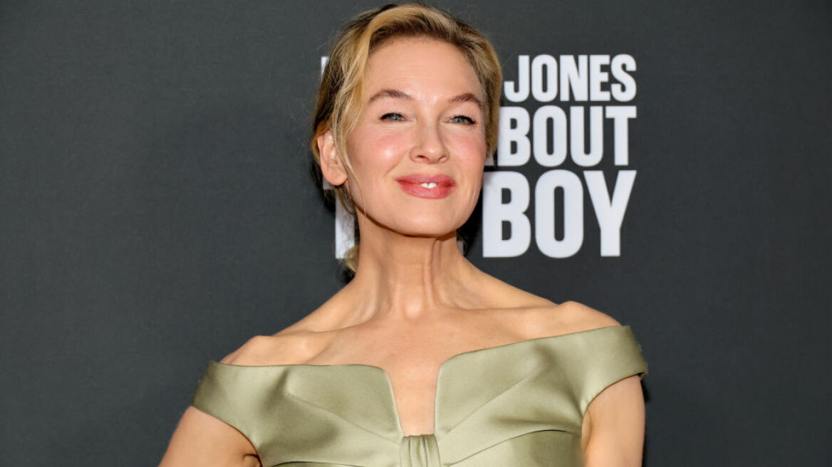 Ρενέ Ζελβέγκερ: Μόνη στο κόκκινο χαλί της πρεμιέρας της νέας ταινίας Bridget Jones